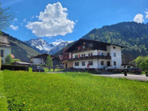 Ferienwohnungen Haus Almrausch